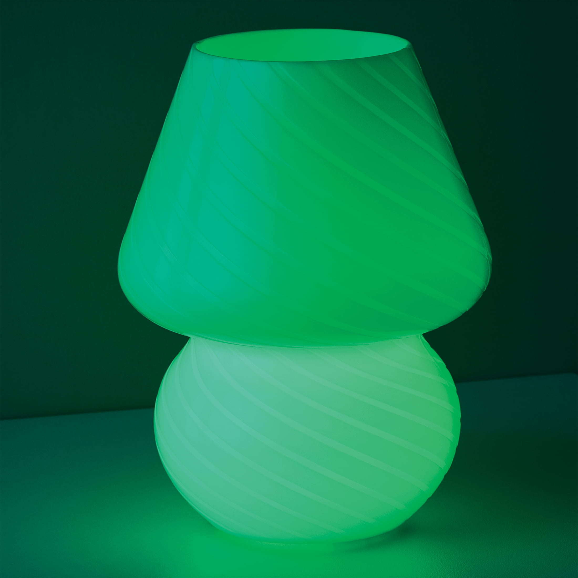 Mainstays 8" Color-Changing Mushroom Accent LED Lamp, White Stripe - Image 8