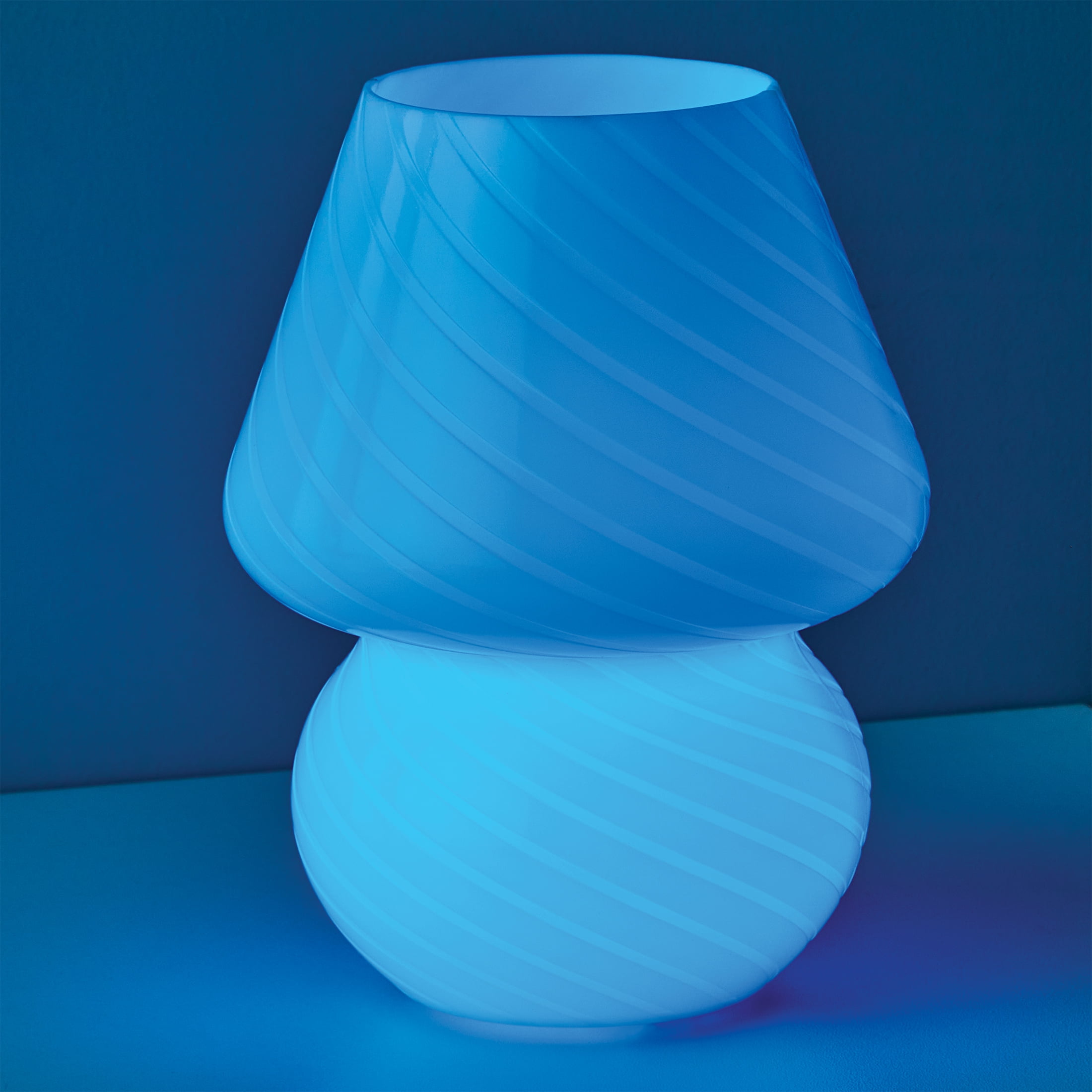 Mainstays 8" Color-Changing Mushroom Accent LED Lamp, White Stripe - Image 10